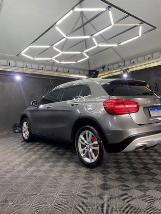 MERCEDES-BENZ GLA 200 1.6 CGI ADVANCE 16V TURBO FLEX 4P AUTOMÁTICO